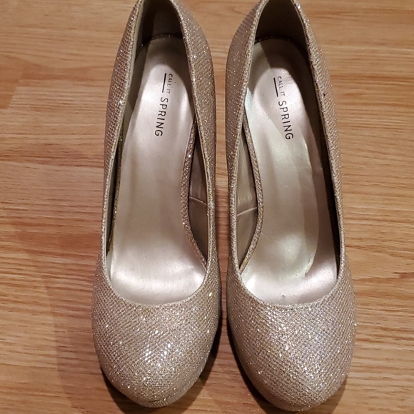 🎇🎇 Rose gold sparkly heels - Picture 2 of 3